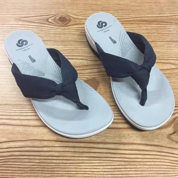 clarks cloud sandals